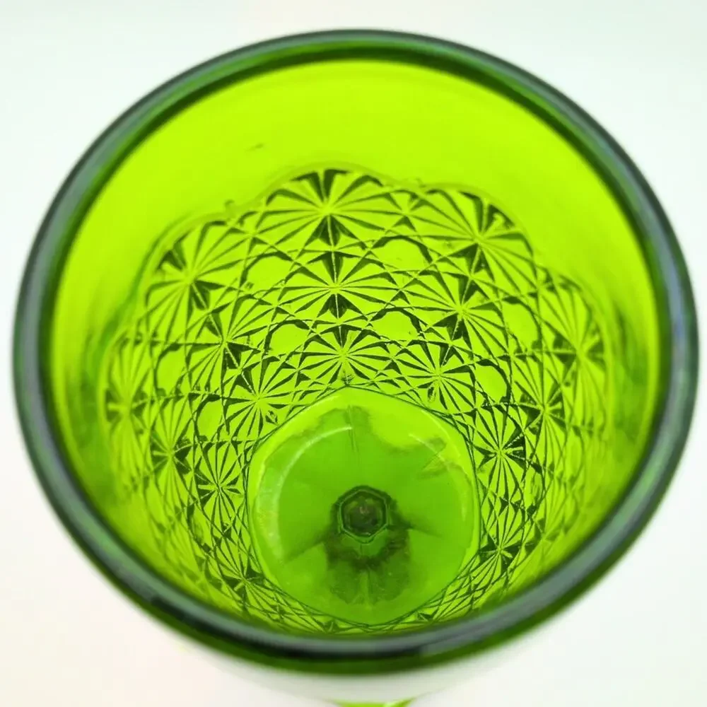 VTG LE Smith Green Daisy and Button Pressed Glass Water Wine Stem Goblet 6.75in